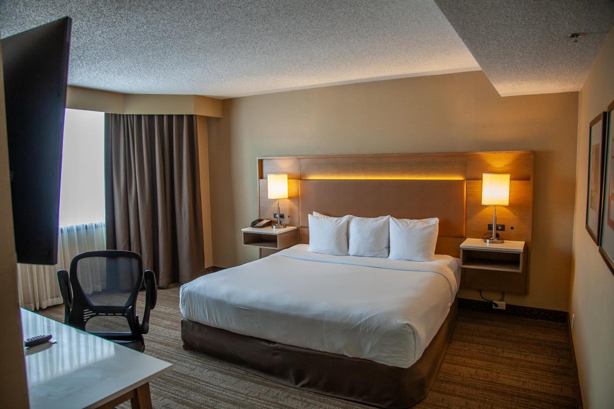 Edmonton Hotel & Convention Center Edmonton Exterior photo
