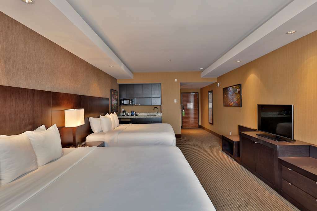 Edmonton Hotel & Convention Center Edmonton Room photo